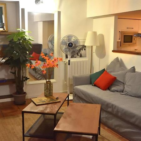 Apartment 33 On The Old Historic Senate Square Nizza Kültér fotó