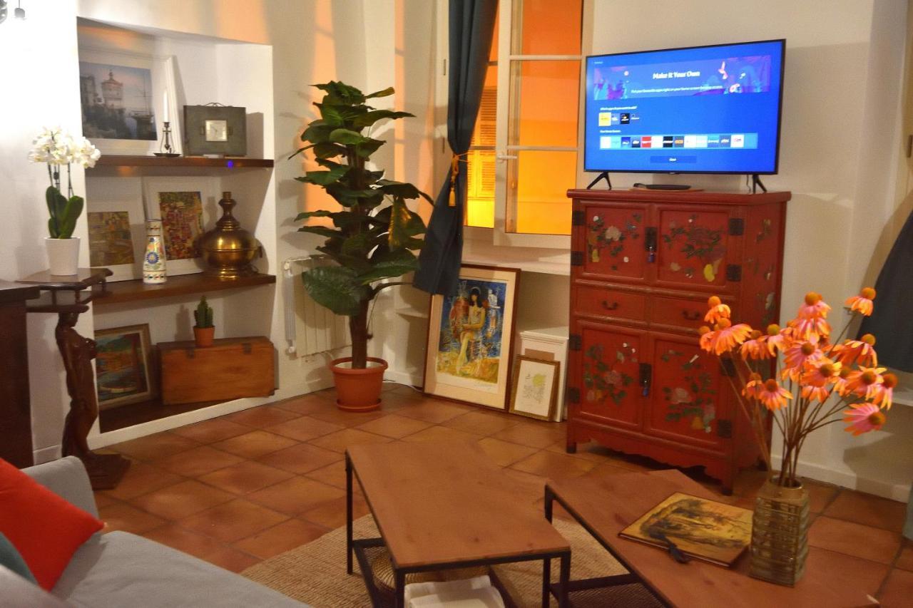Apartment 33 On The Old Historic Senate Square Nizza Kültér fotó