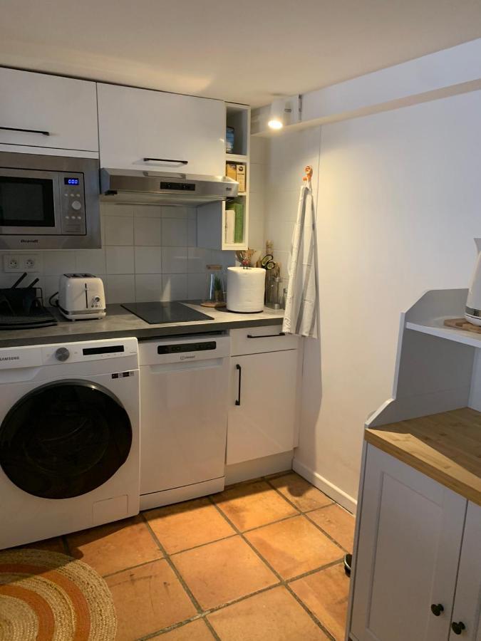 Apartment 33 On The Old Historic Senate Square Nizza Kültér fotó